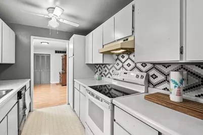 646 S Shore Drive, Portage, MI 49002 - Photo 22