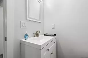 646 S Shore Dr, Portage, MI 49002 - Photo 8