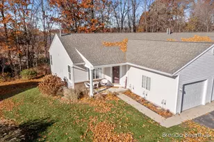 7091 W Cannon Pl Dr NE, Rockford, MI 49341 - Photo 2