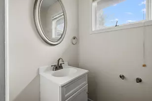 16 Charles E Pl, Battle Creek, MI 49015 - Photo 12