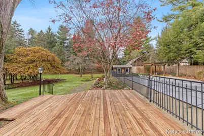 635 N Linden Street, Marshall, MI 49068 - Photo 38