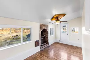 3960 W Hallett Rd, Hillsdale, MI 49242 - Photo 8