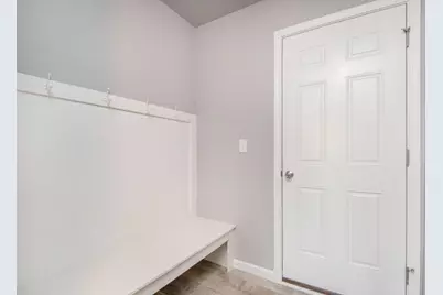 4923 Knollwood Drive, Saint Joseph, MI 49085 - Photo 14