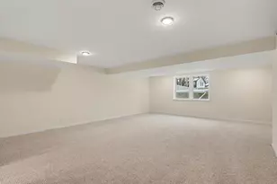 1032 Arlington Ave, Grand Haven, MI 49417 - Photo 38