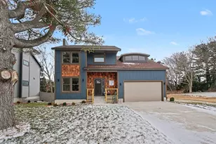 1032 Arlington Ave, Grand Haven, MI 49417 - Photo 1