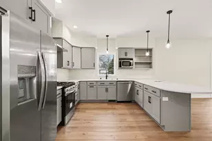 1032 Arlington Ave, Grand Haven, MI 49417 - Photo 12