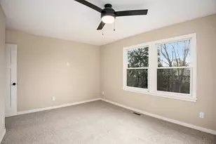 1032 Arlington Ave, Grand Haven, MI 49417 - Photo 28