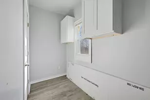 280 Holbrook, Detroit, MI 48202 - Photo 8