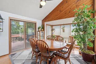 2725 Cooley Lake Rd, Highland, MI 48356 - Photo 12