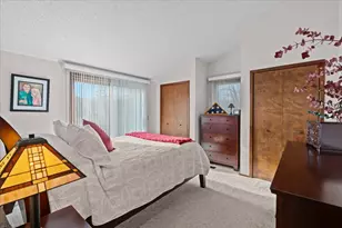 2725 Cooley Lake Rd, Highland, MI 48356 - Photo 10