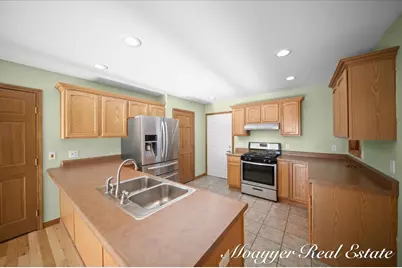 1736 Parker Drive, Wayland, MI 49348 - Photo 4