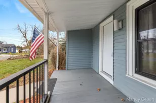 219 N 3rd St, Edmore, MI 48829 - Photo 2