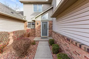 3020 Rivers Edge Dr, Wayne, MI 48184 - Photo 8