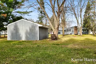 1305 W Ellis St, Belding, MI 48809 - Photo 32
