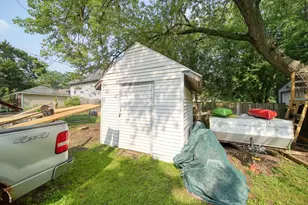 613 Backus St, Jackson, MI 49202 - Photo 20