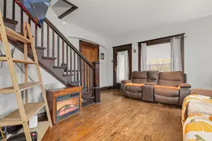 101 Haines St, Dowagiac, MI 49047 - Photo 2