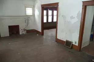 841 E 8th St, Flint, MI 48503 - Photo 2