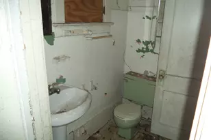 841 E 8th St, Flint, MI 48503 - Photo 6