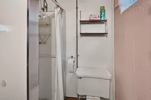 9949 Sterling Ave, Allen Park, MI 48101 - Photo 6