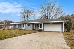 5230 Wickham Dr, Norton Shores, MI 49441 - Photo 12