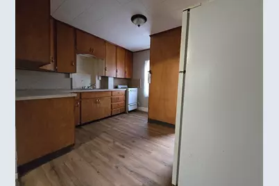 146 Illinois Street, Battle Creek, MI 49014 - Photo 2