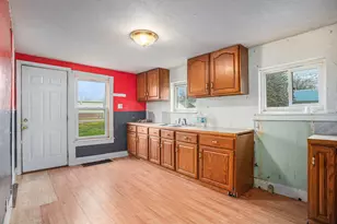 207 S Capital Ave, Athens, MI 49011 - Photo 6