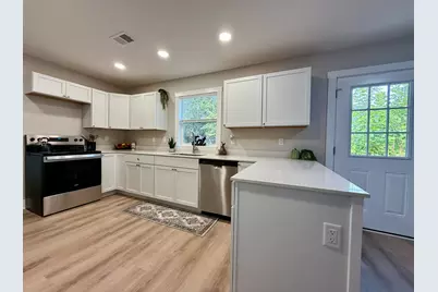 287 E Walton Avenue, Muskegon, MI 49442 - Photo 8