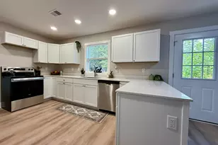 287 E Walton Ave, Muskegon, MI 49442 - Photo 8