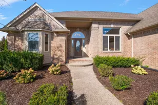 50247 Cheltenham Dr, Macomb, MI 48044 - Photo 4