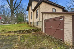 345 N Mulberry St, Marshall, MI 49068 - Photo 6