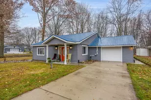 10833 1st St, Canadian Lakes, MI 49346 - Photo 30