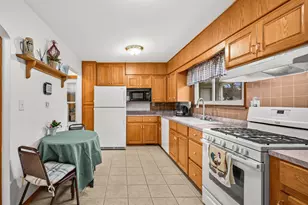 1225 Country Club Dr, Niles, MI 49120 - Photo 16