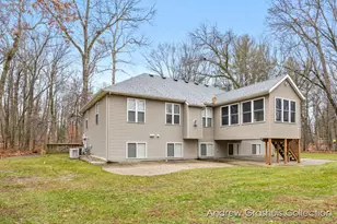 10533 Scenic Pines Ct NE, Rockford, MI 49341 - Photo 36