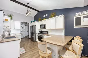 10533 Scenic Pines Ct NE, Rockford, MI 49341 - Photo 10