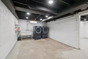 28140 Terrence St, Livonia, MI 48154 - Photo 36