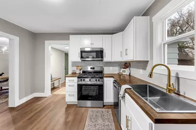 1233 Emerald Avenue NE, Grand Rapids, MI 49505 - Photo 8