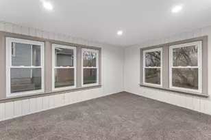 1233 Emerald Ave NE, Grand Rapids, MI 49505 - Photo 30