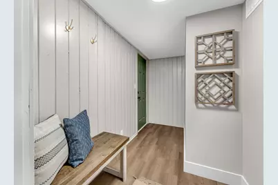 1233 Emerald Avenue NE, Grand Rapids, MI 49505 - Photo 24