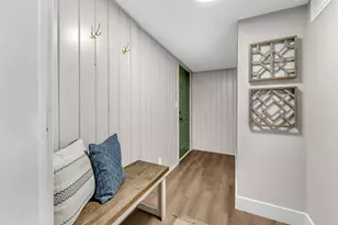 1233 Emerald Ave NE, Grand Rapids, MI 49505 - Photo 24