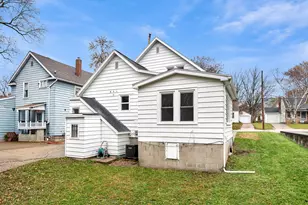 1233 Emerald Ave NE, Grand Rapids, MI 49505 - Photo 40