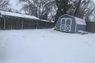 1045 E Forest Ave, Muskegon, MI 49442 - Photo 4