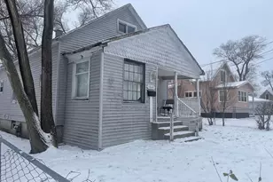 1045 E Forest Ave, Muskegon, MI 49442 - Photo 2