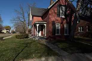 158 Robertson St, Mount Clemens, MI 48043 - Photo 2