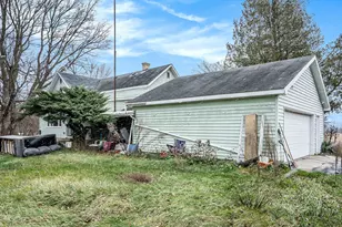 1088 W Remus Rd, Mount Pleasant, MI 48858 - Photo 8