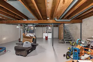 1890 30th St SW, Wyoming, MI 49519 - Photo 8