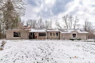 3926 Lake Dr SE, Grand Rapids, MI 49546 - Photo 4