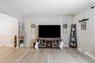 6247 Mountie Way, Jackson, MI 49201 - Photo 4