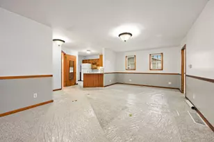 902 Millard St, Three Rivers, MI 49093 - Photo 4