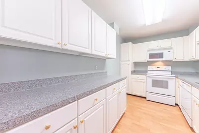 18025 University Park Drive #51, Livonia, MI 48152 - Photo 22