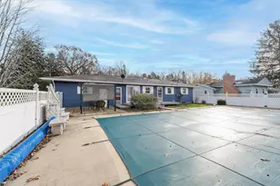 733 Hazen St, Paw Paw, MI 49079 - Photo 26